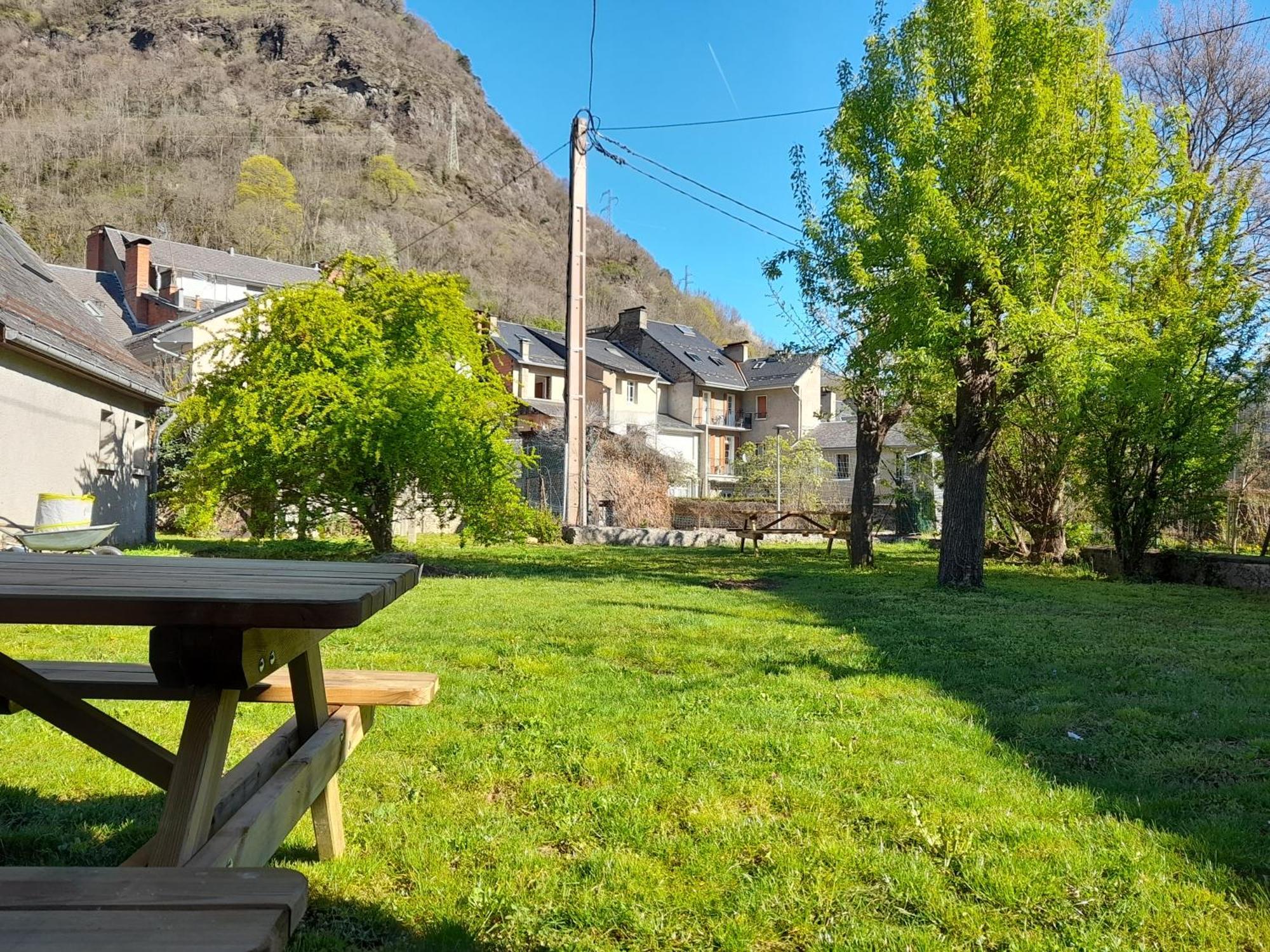 T3 Neuf 65M2 5 Personnes Avec Jardin Au Calme, Menage Inclus, Local Velo Apartment Bagneres-de-Luchon Exterior photo